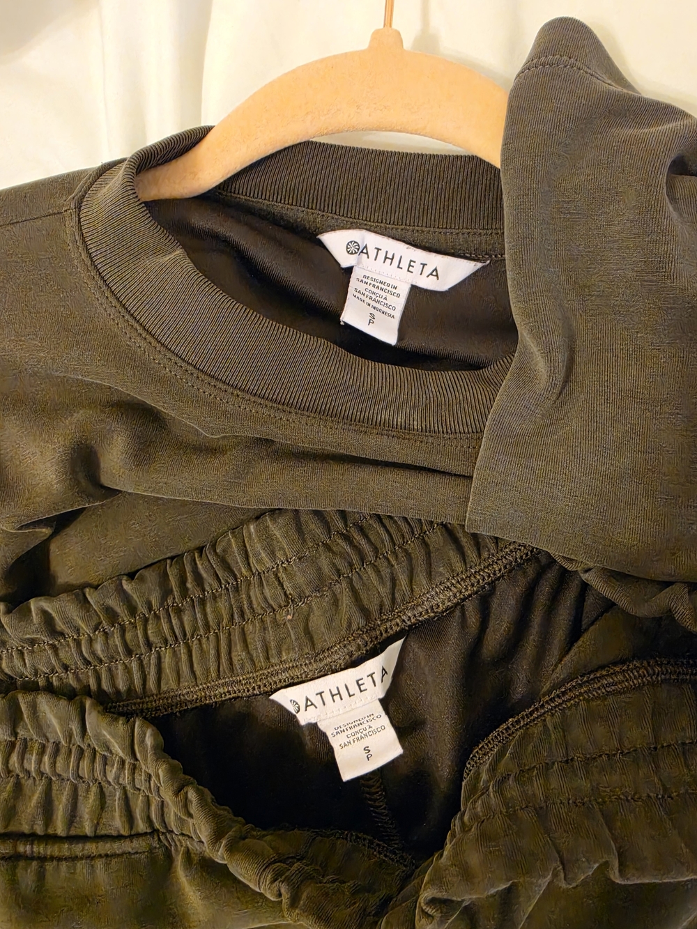 Athleta Softstreme Set - Picture 4 of 4